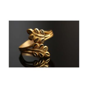 Olive Laurel Ring Adjustable Gold Finish